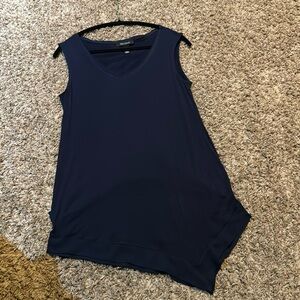WHBM Navy medium sleeveless top with slant bottom